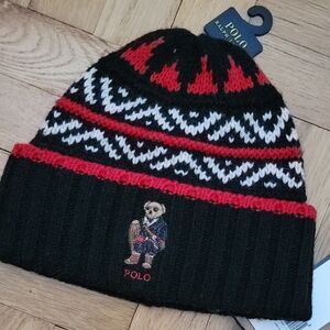POLO RALPH LAUREN/Black, Red & White Knit Bear Cuffed Beanie